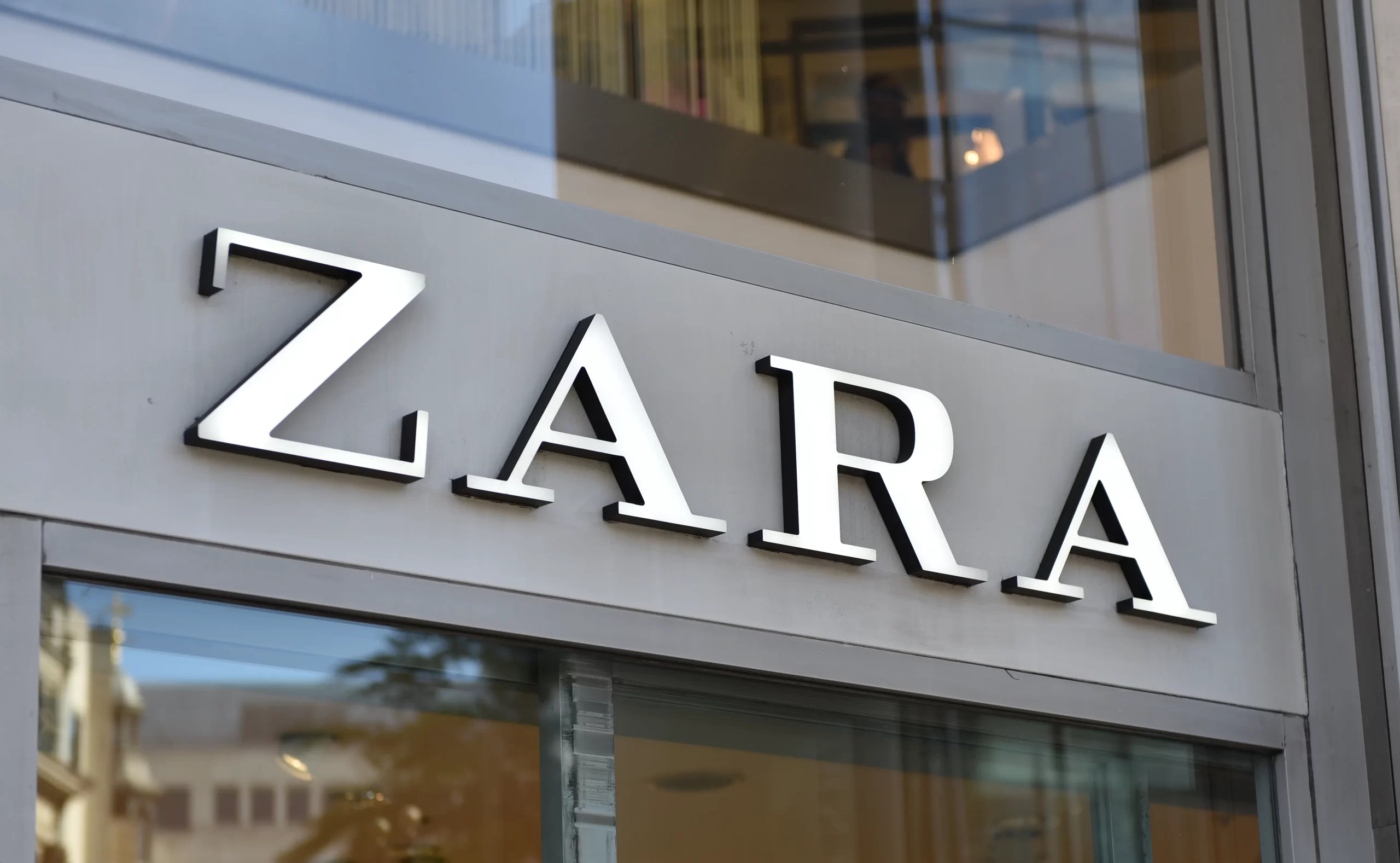 Покупатели недовольны новыми правилами торговой сети Zara :: Вести Подмосковья